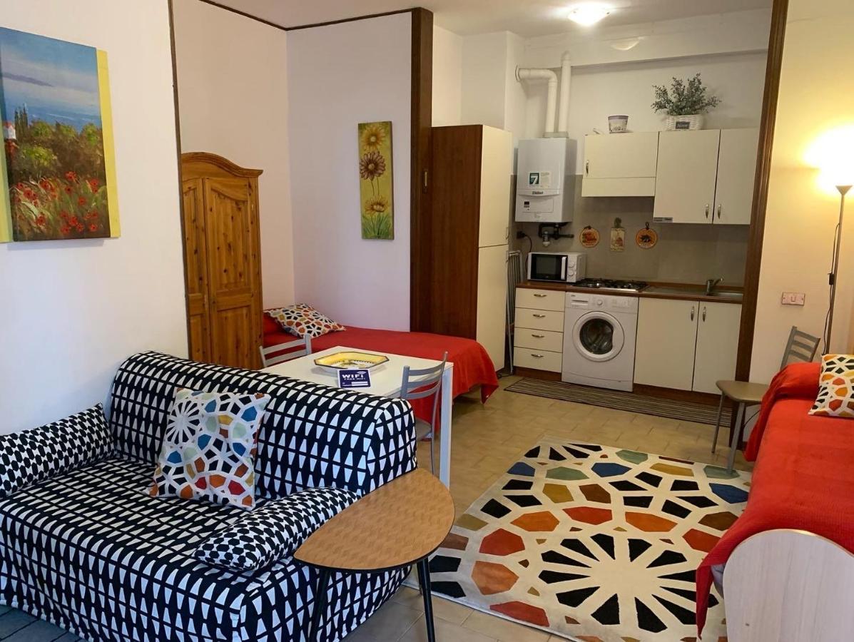 Appartamento Affitti Brevi Verona Colors/G.B. Rossi Friendly Екстер'єр фото
